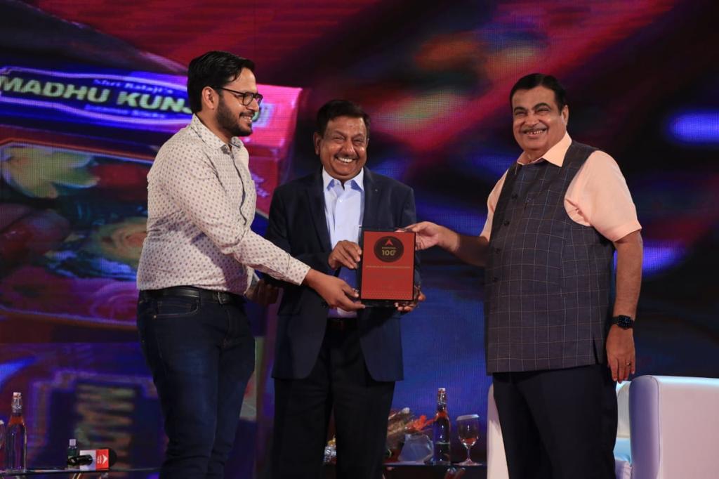 Madhukunj honoured at Agenda 100 with Shri Nitin Gadkari